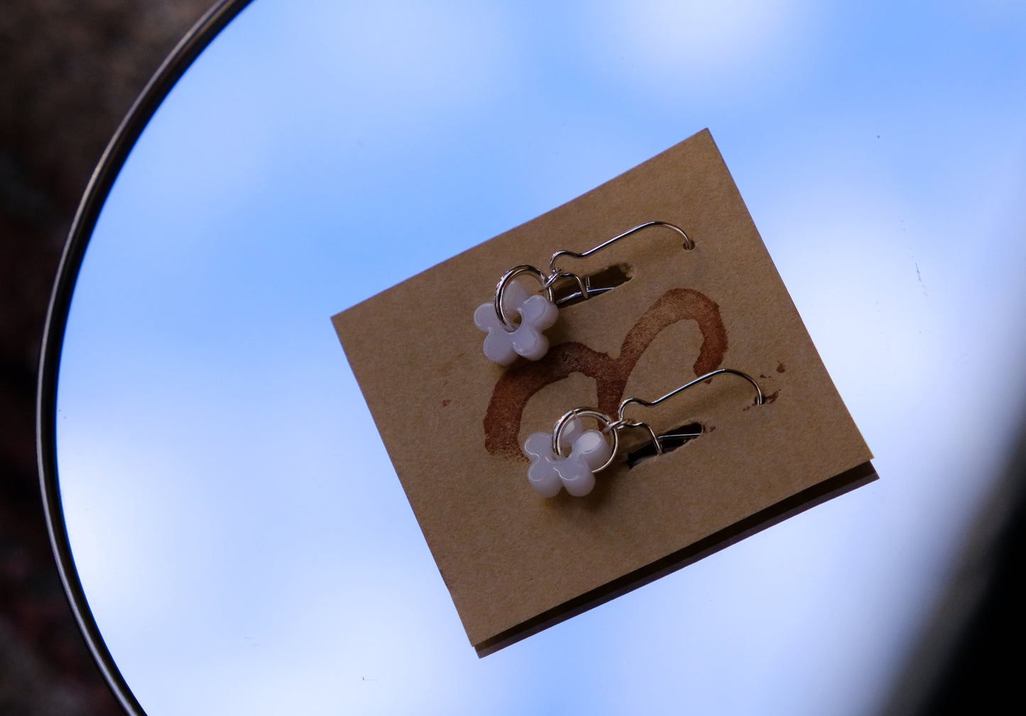 Earrings small white flowers silver plated