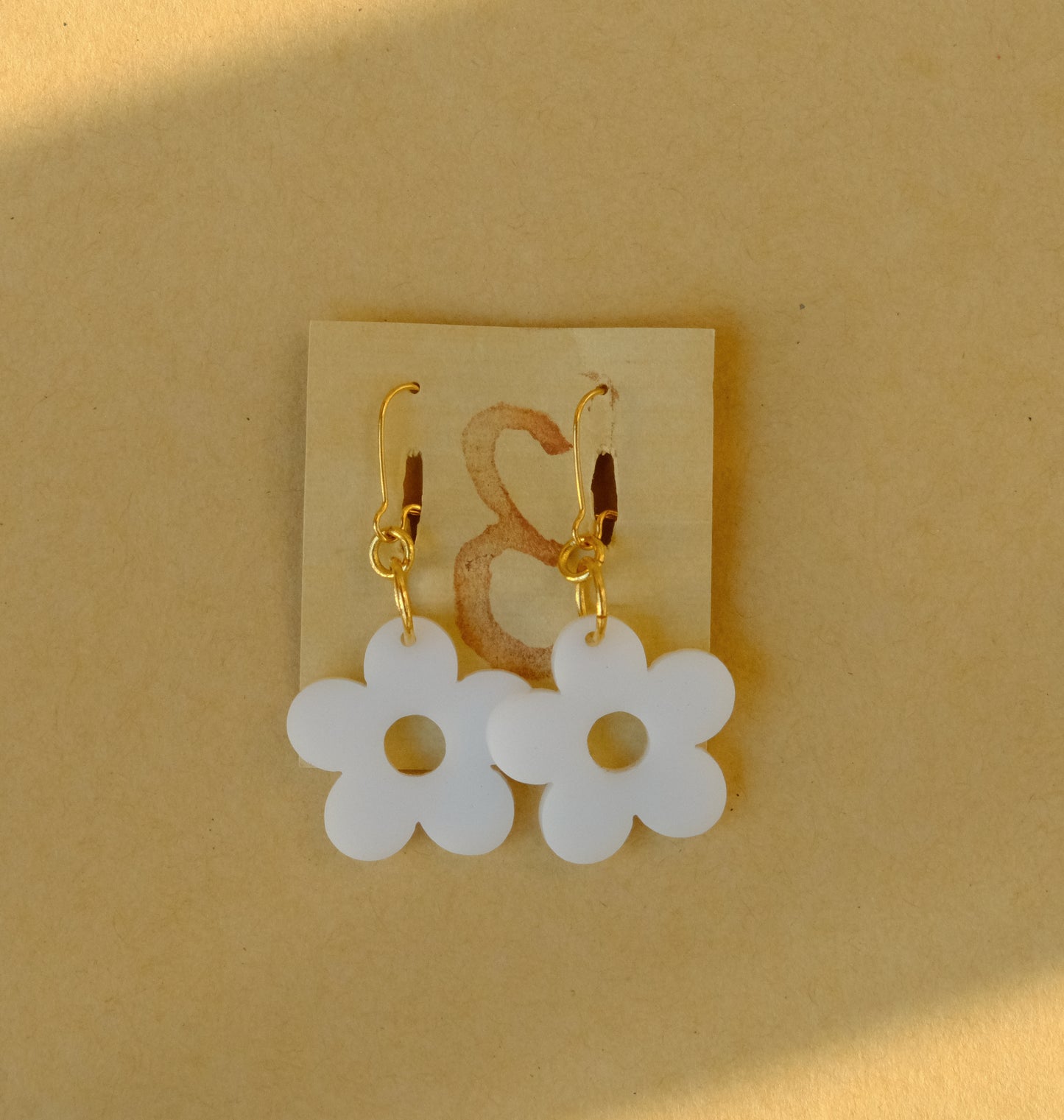 Earrings large white flowers gold plated