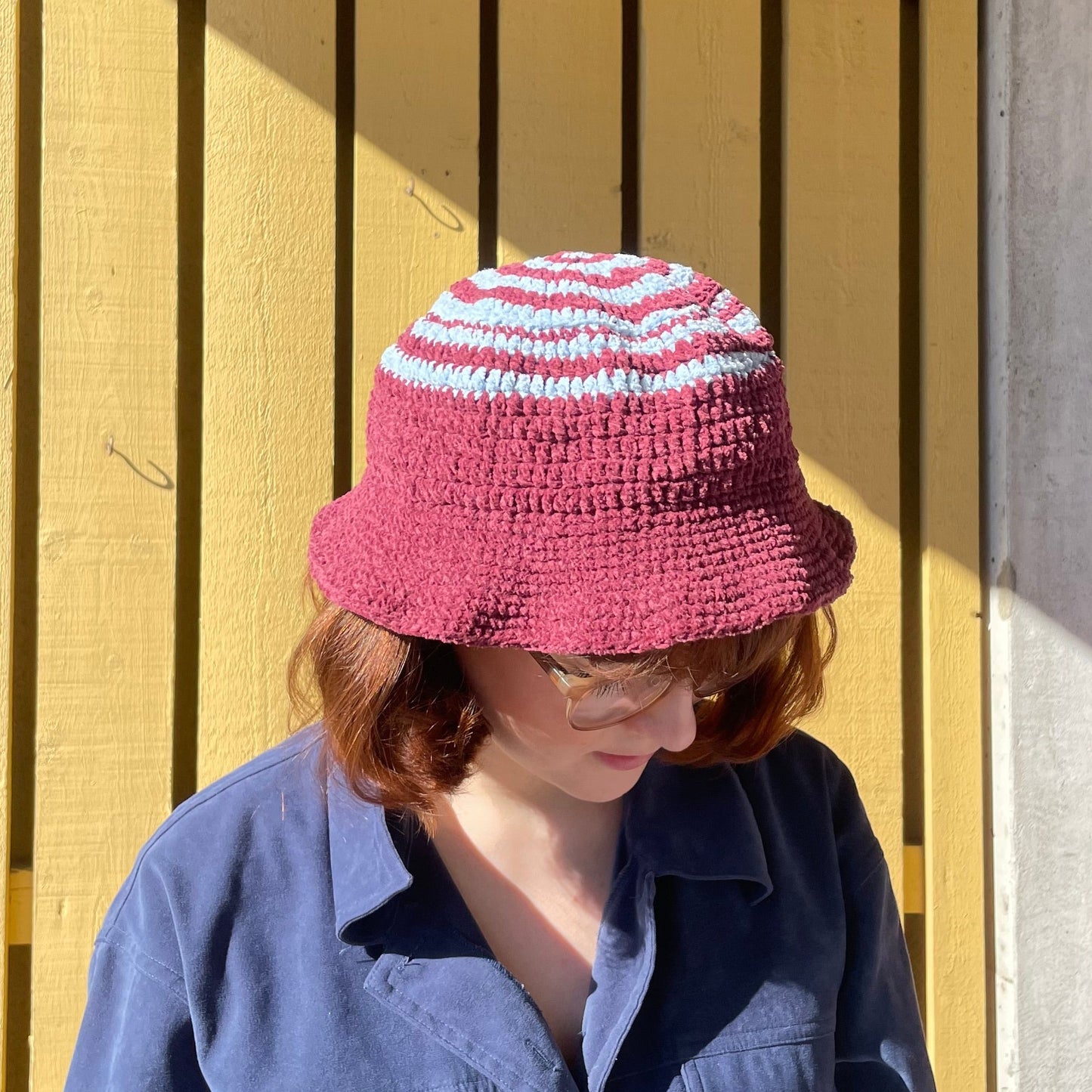 Checkered bucket hat