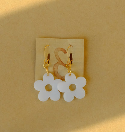 Earrings large white flowers gold plated