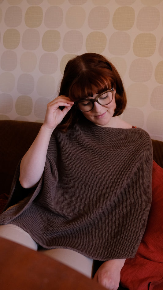 Perla Poncho stickmönster