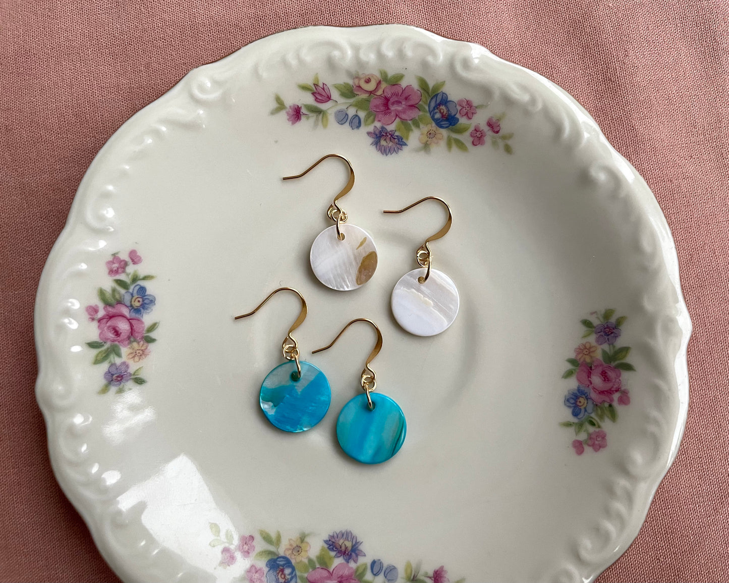 Turquoise mother-of-pearl earrings