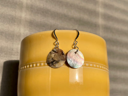 Mismatched mother-of-pearl earrings silver